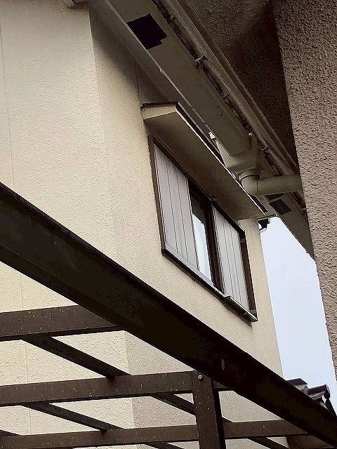 明石市　雨戸設置後　２階窓まわり